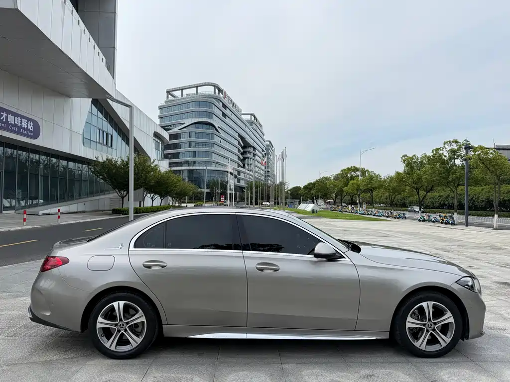 Mercedes-Benz C-Class — фото 9