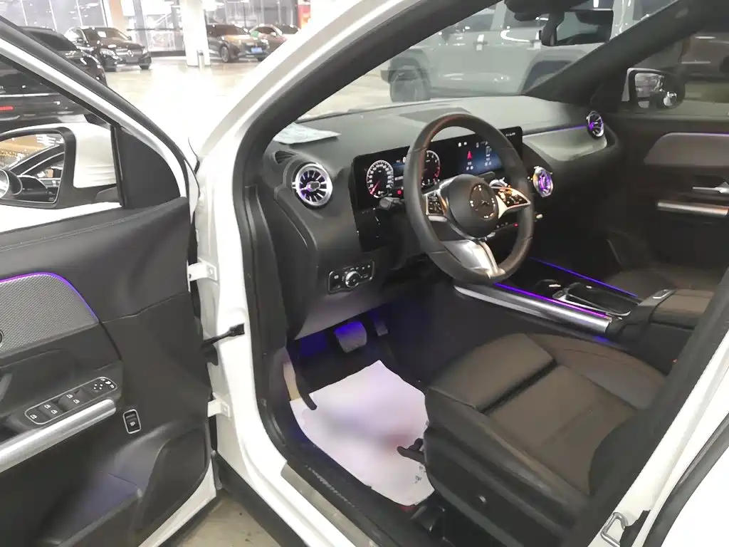 Mercedes-Benz GLA — фото 11