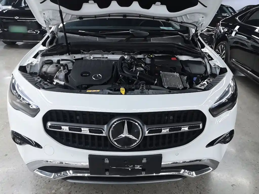 Mercedes-Benz GLA — фото 15