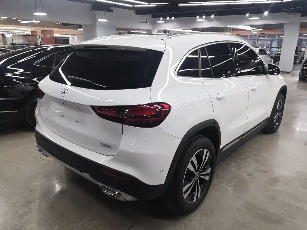 Mercedes-Benz GLA — фото 4