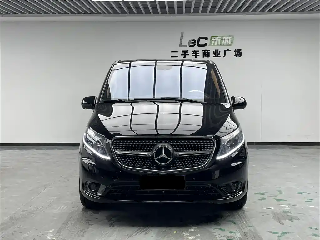 Mercedes-Benz Vito — фото 2