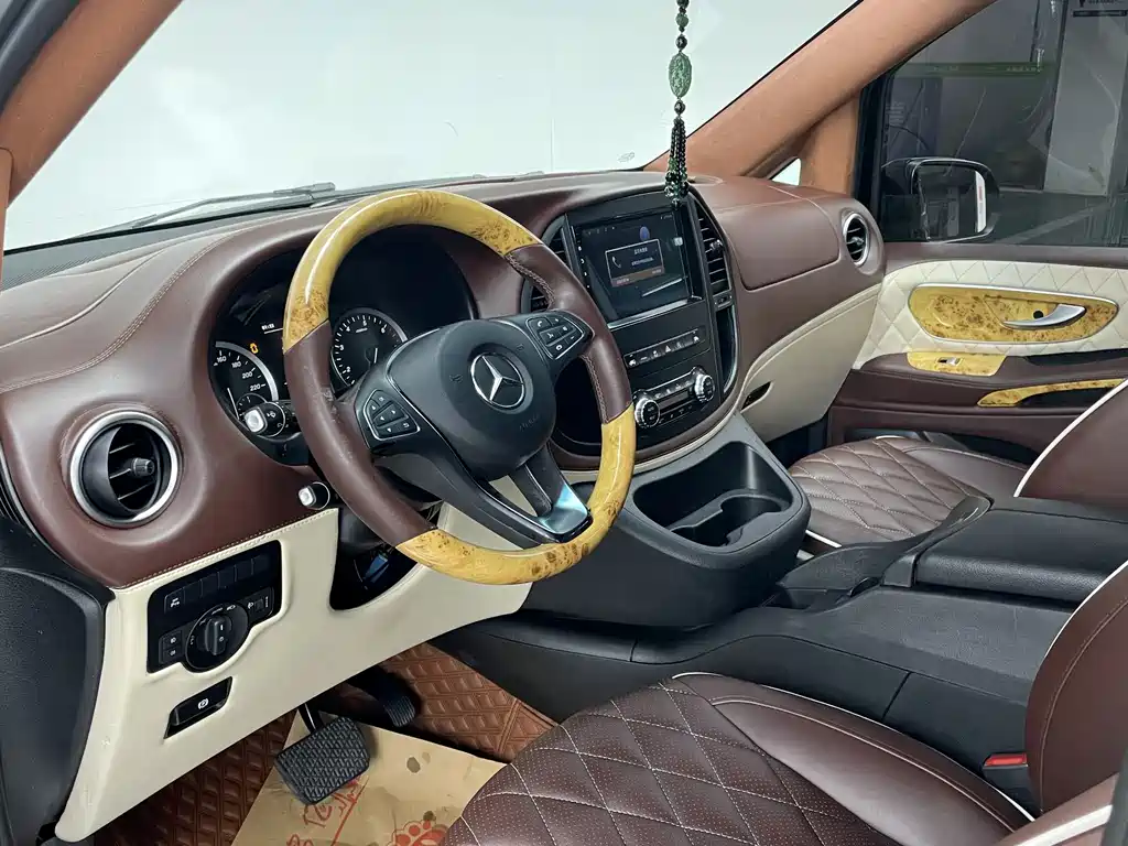 Mercedes-Benz Vito — фото 11