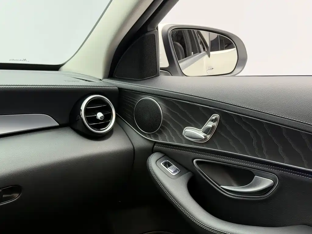 Mercedes-Benz C-Class — фото 14