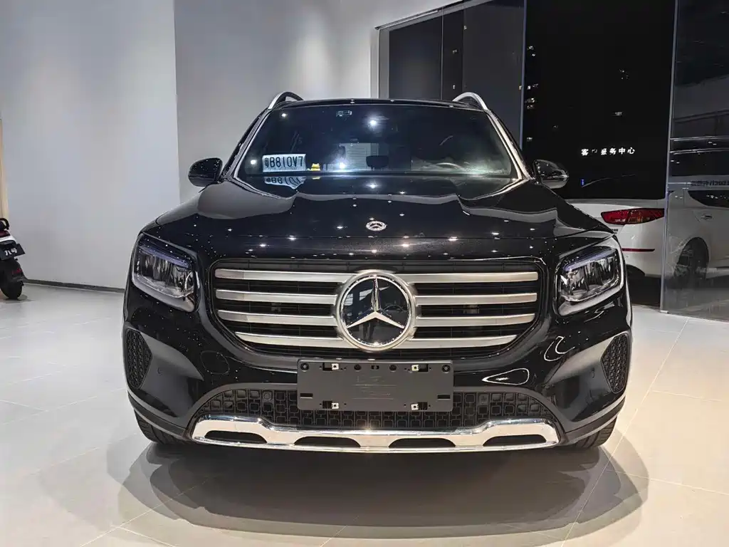 Mercedes-Benz GLB — фото 2