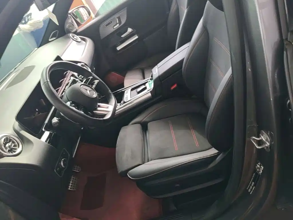 Mercedes-Benz GLA AMG — фото 15