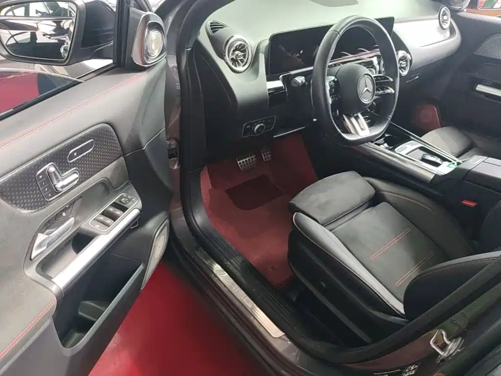 Mercedes-Benz GLA AMG — фото 16
