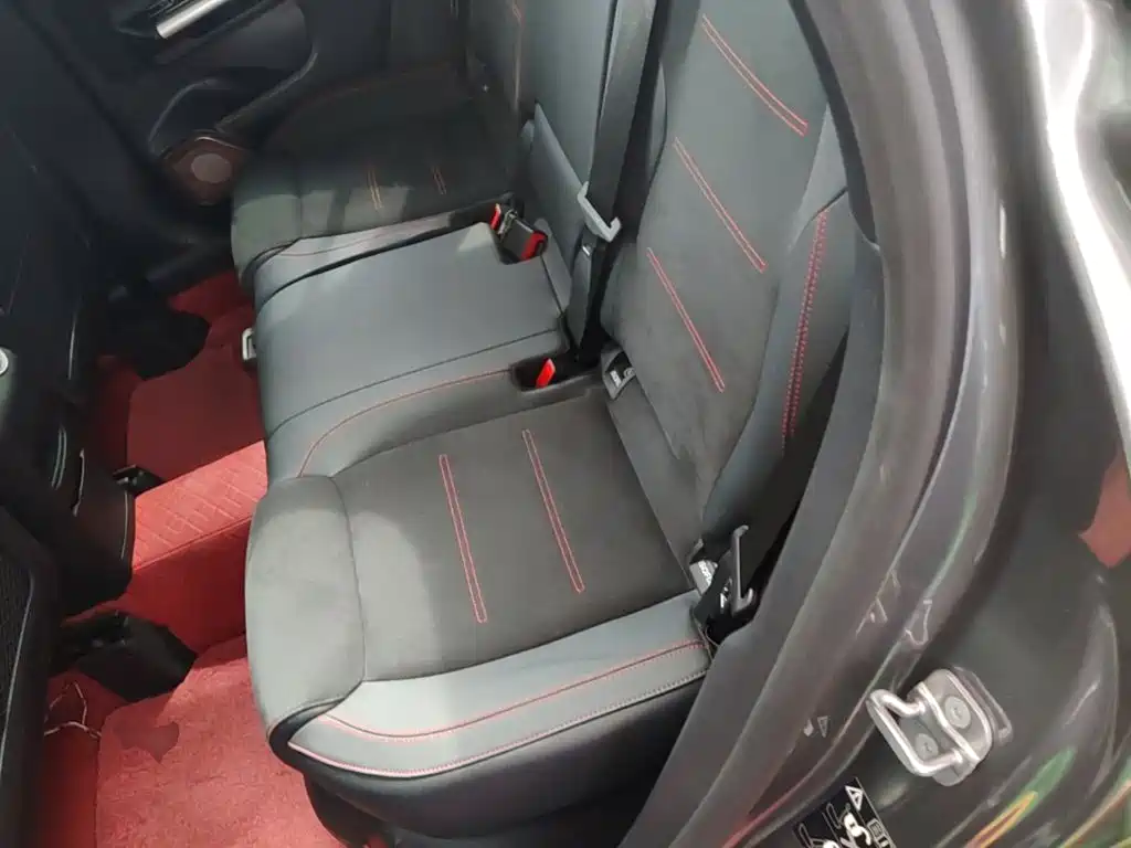 Mercedes-Benz GLA AMG — фото 17