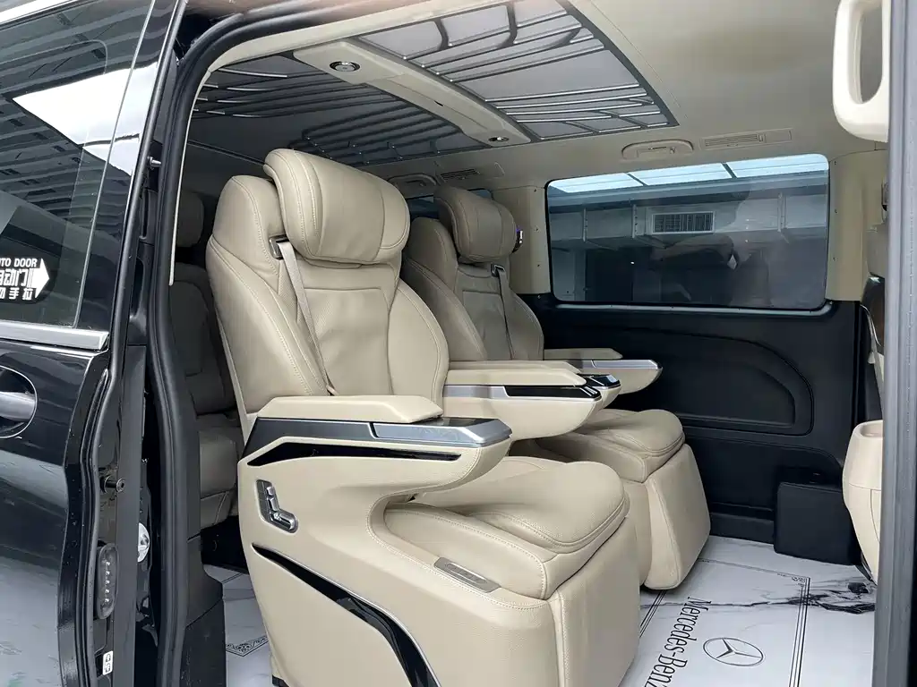 Mercedes-Benz Vito — фото 13