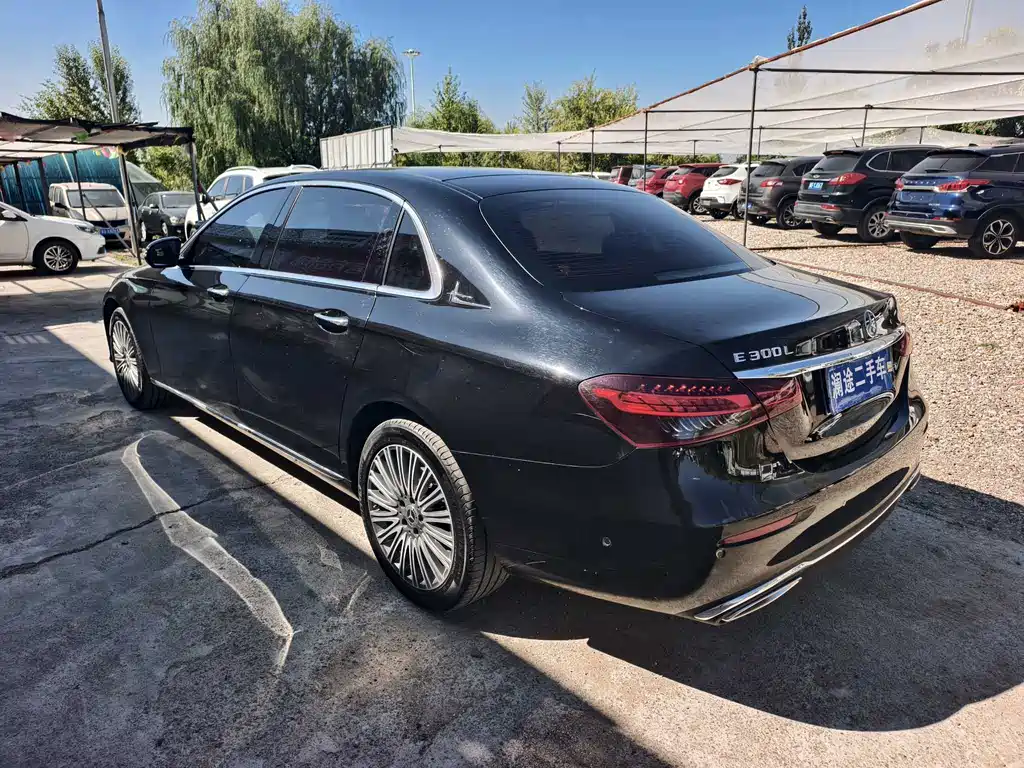 Mercedes-Benz E-Class — фото 6