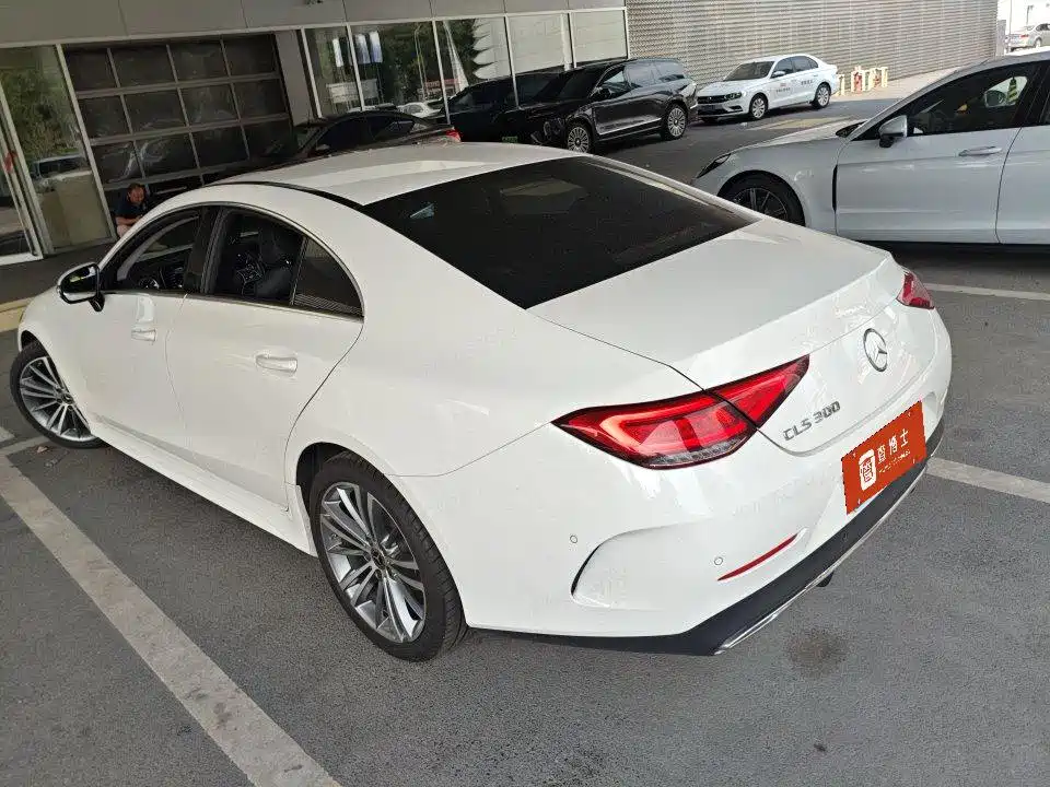 Mercedes-Benz CLS — фото 3