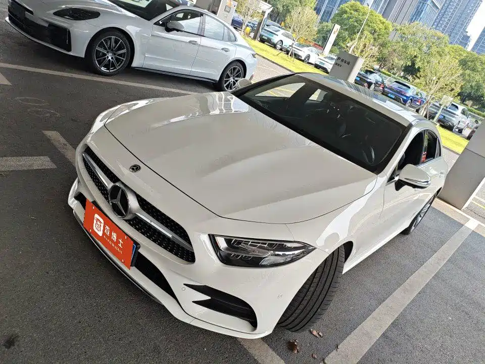 Mercedes-Benz CLS