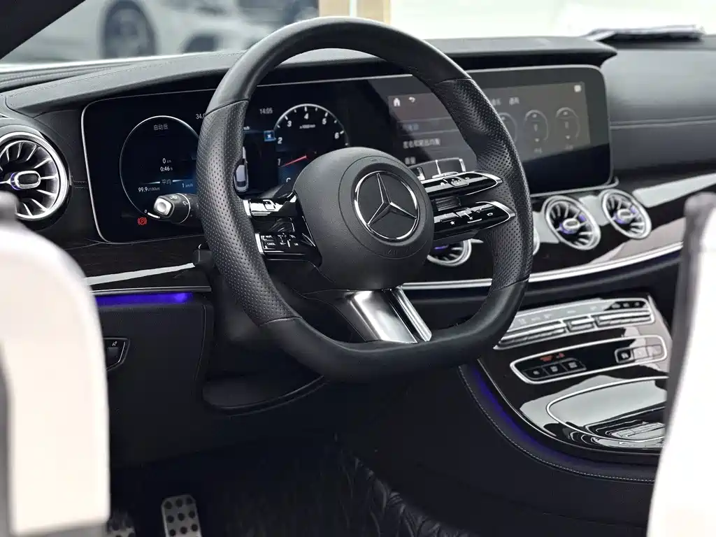 Mercedes-Benz E-Class (Import) — фото 5
