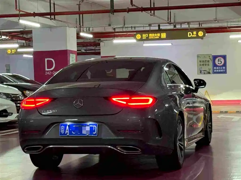 Mercedes-Benz CLS — фото 9