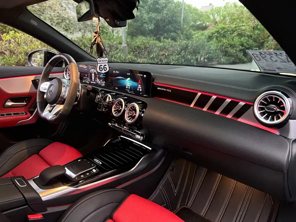 Mercedes-Benz CLA AMG — фото 11