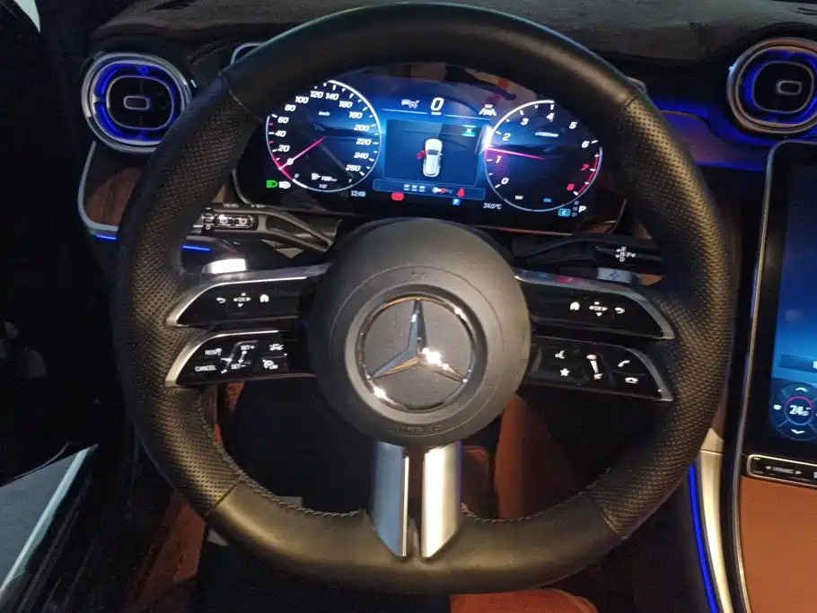 Mercedes-Benz GLC — фото 14