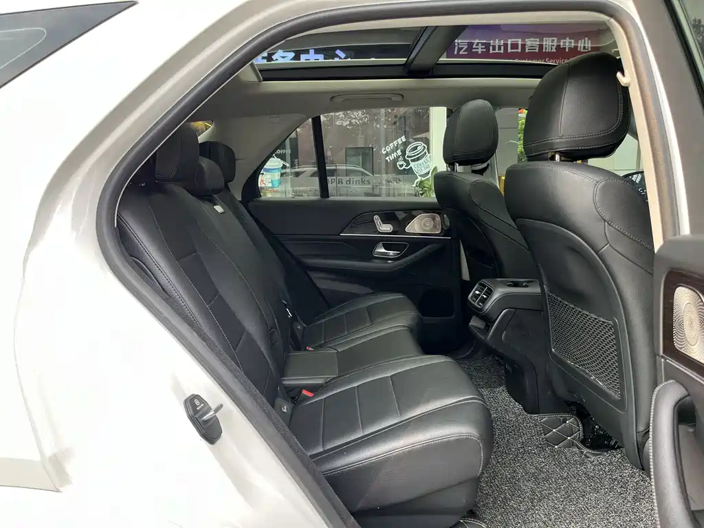Mercedes-Benz GLE (Import) — фото 13