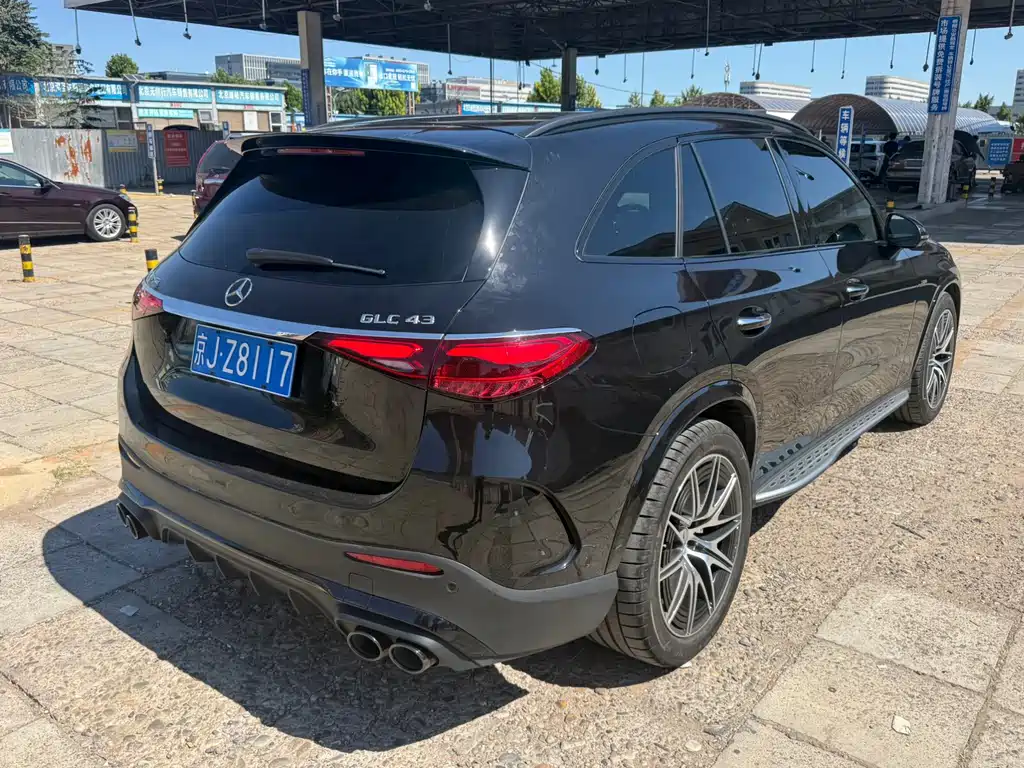 Mercedes-Benz GLC AMG — фото 10