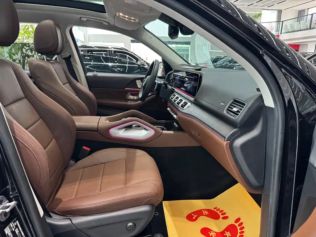Mercedes-Benz GLS — фото 17