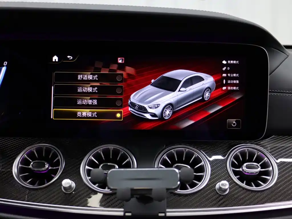 Mercedes-Benz E-Class AMG — фото 17