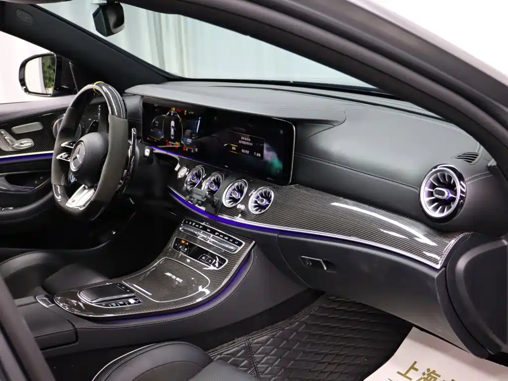 Mercedes-Benz E-Class AMG — фото 20
