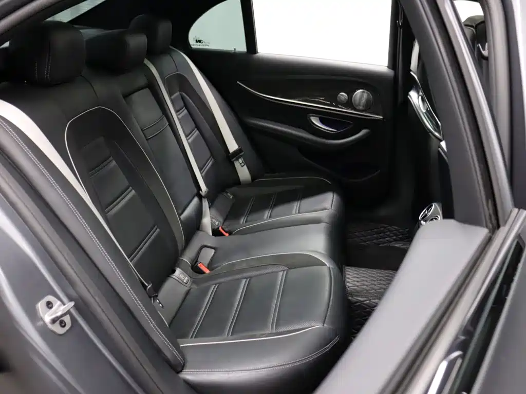 Mercedes-Benz E-Class AMG — фото 23