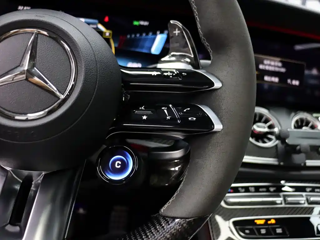 Mercedes-Benz E-Class AMG — фото 28