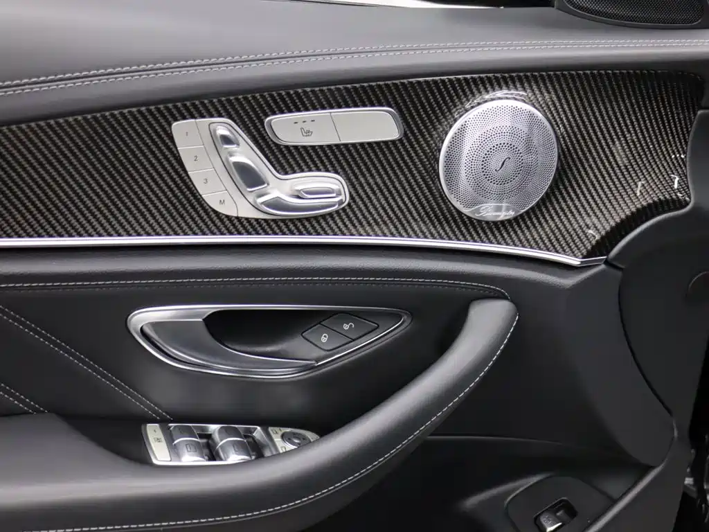 Mercedes-Benz E-Class AMG — фото 6