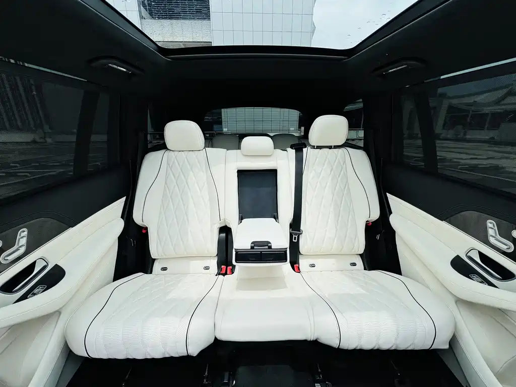 Mercedes-Benz GLS AMG — фото 10