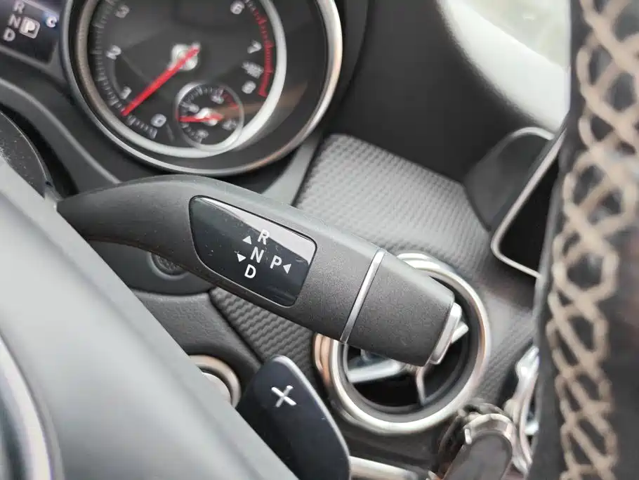 Mercedes-Benz GLA — фото 15