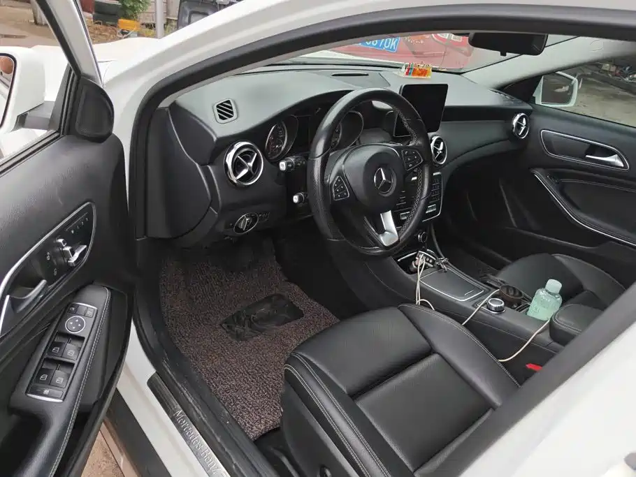 Mercedes-Benz GLA — фото 8