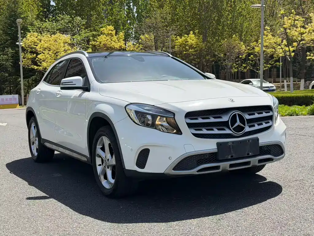 Mercedes-Benz GLA — фото 14