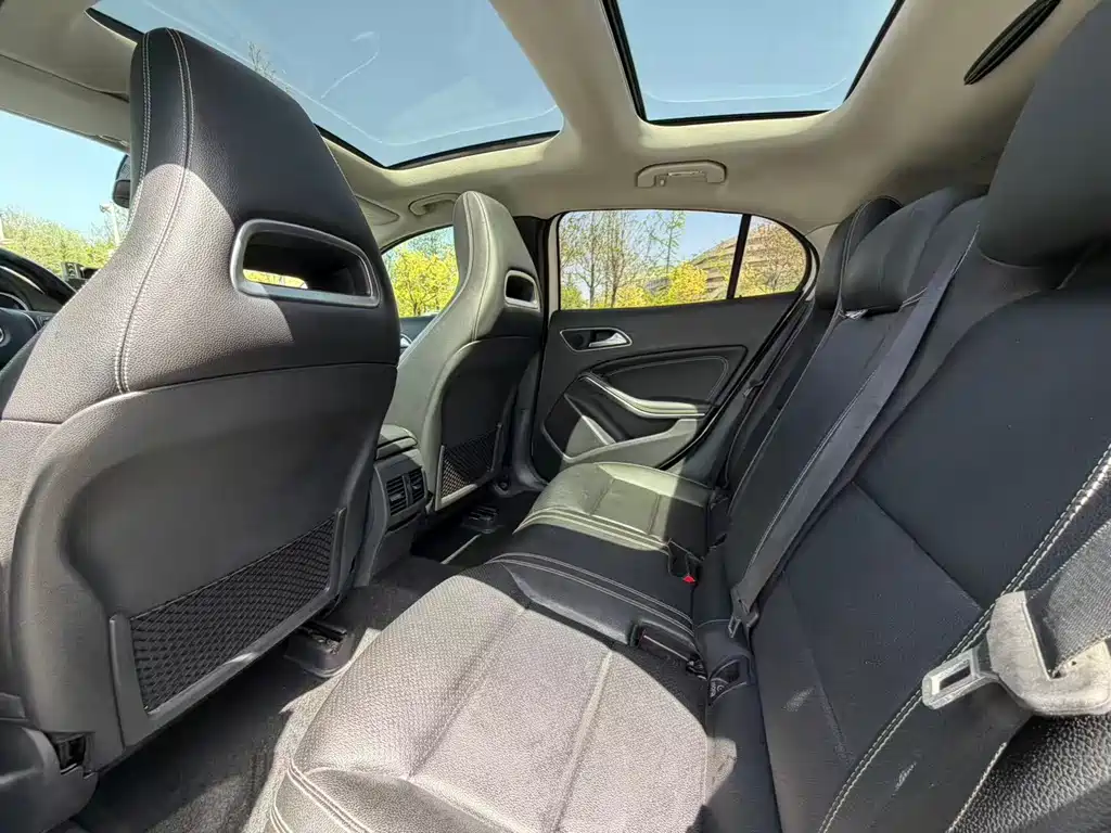 Mercedes-Benz GLA — фото 16