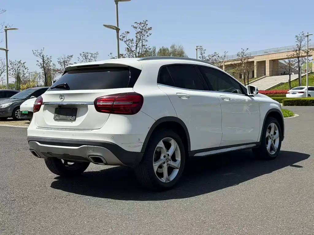 Mercedes-Benz GLA — фото 3
