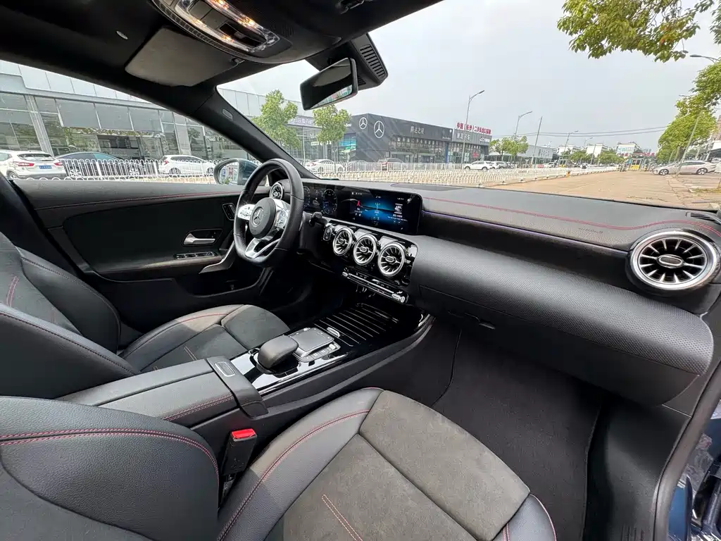 Mercedes-Benz CLA (Import) — фото 25
