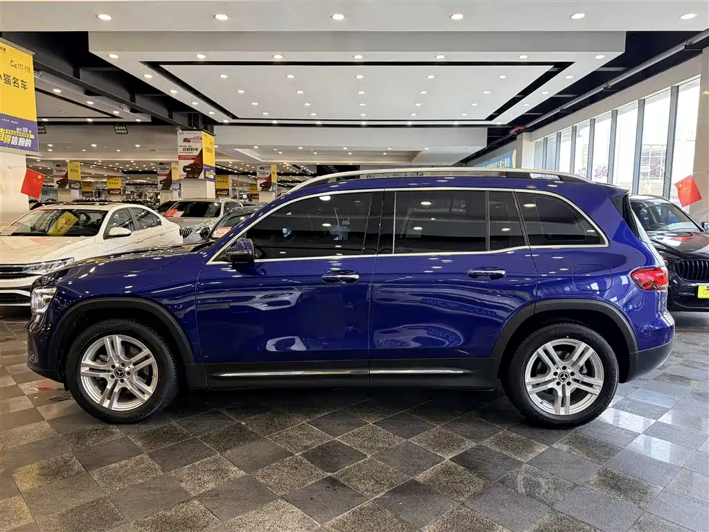 Mercedes-Benz GLB — фото 36