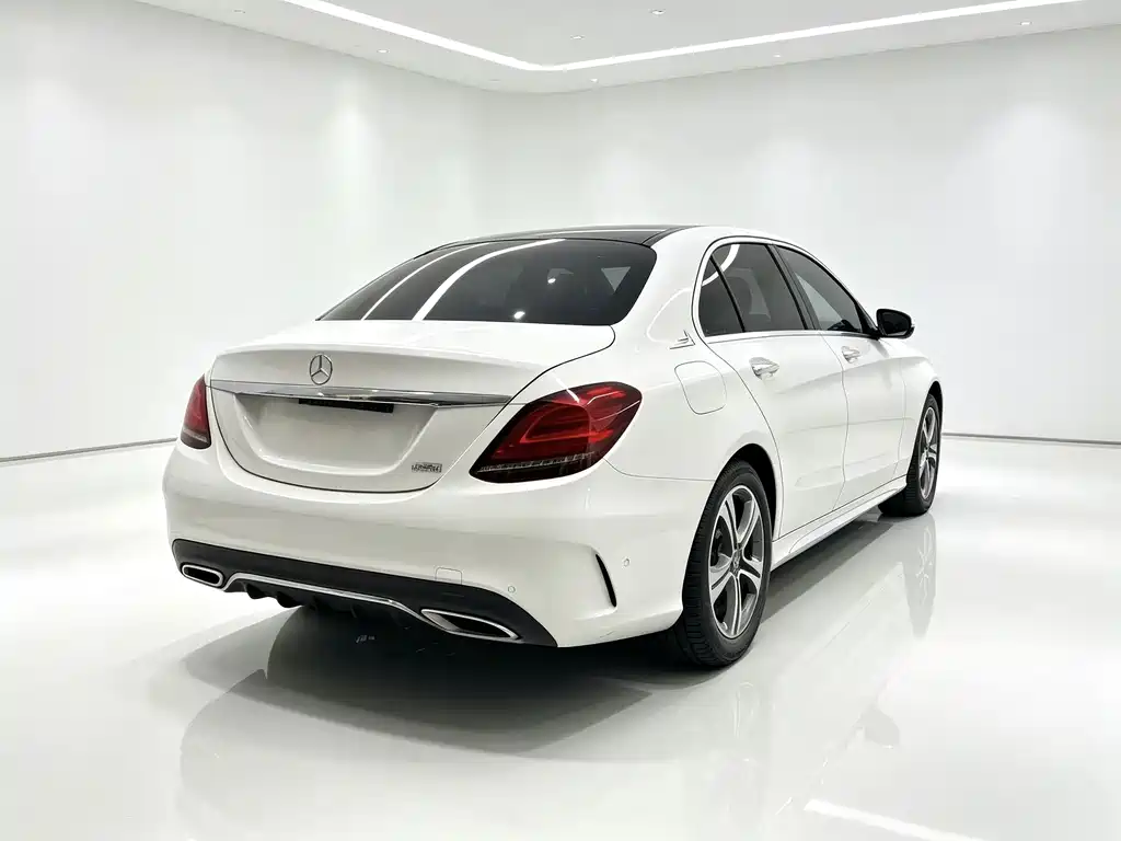 Mercedes-Benz C-Class — фото 4