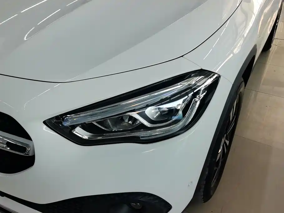 Mercedes-Benz GLA — фото 5