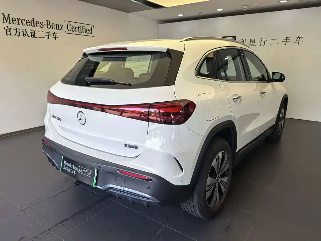 Mercedes-Benz EQA — фото 4