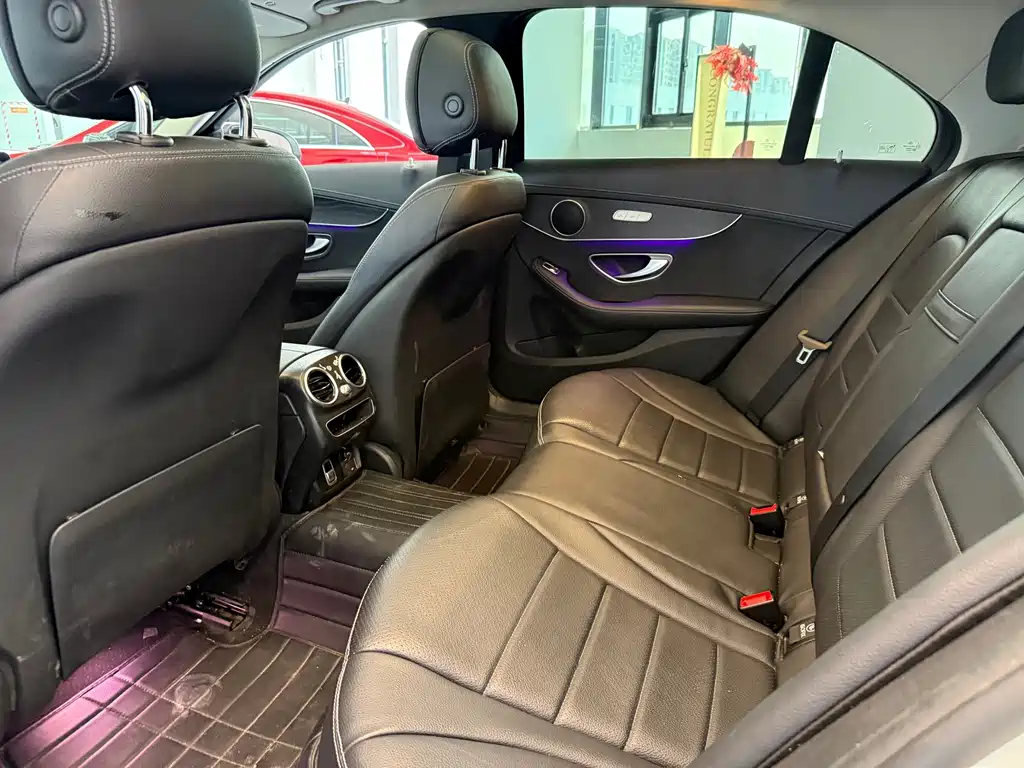 Mercedes-Benz C-Class — фото 13