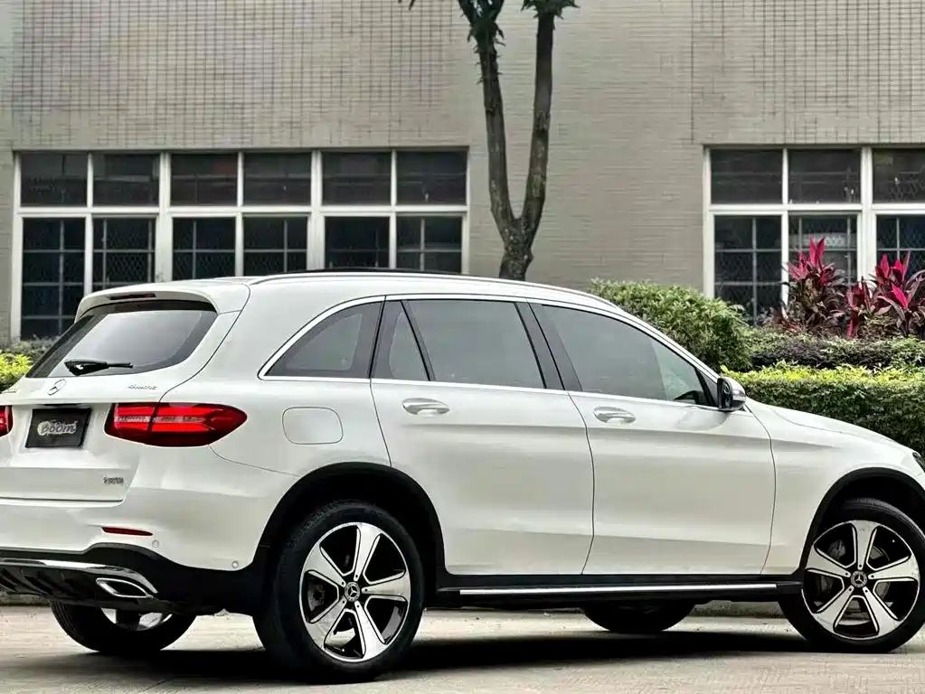 Mercedes-Benz GLC — фото 8