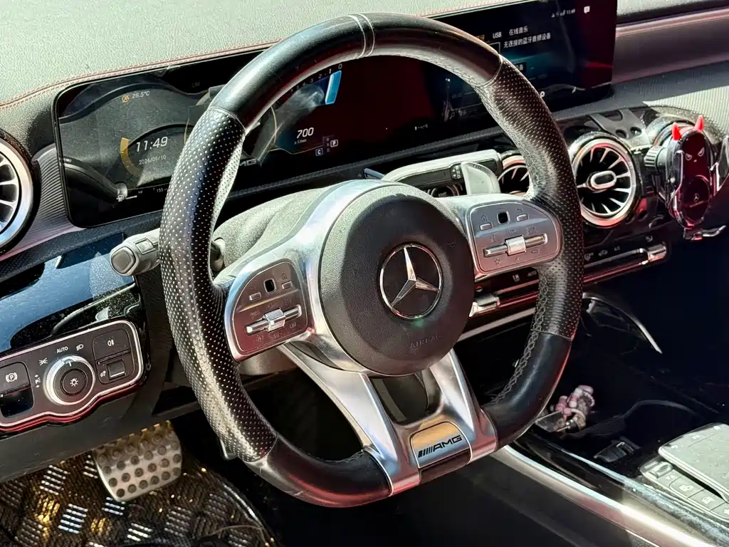Mercedes-Benz A-Class AMG — фото 10