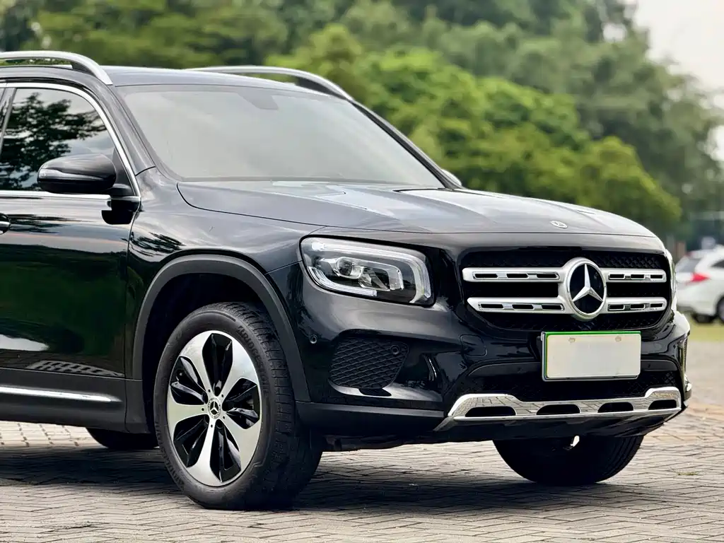 Mercedes-Benz GLB — фото 8