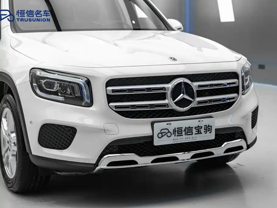 Mercedes-Benz GLB — фото 9