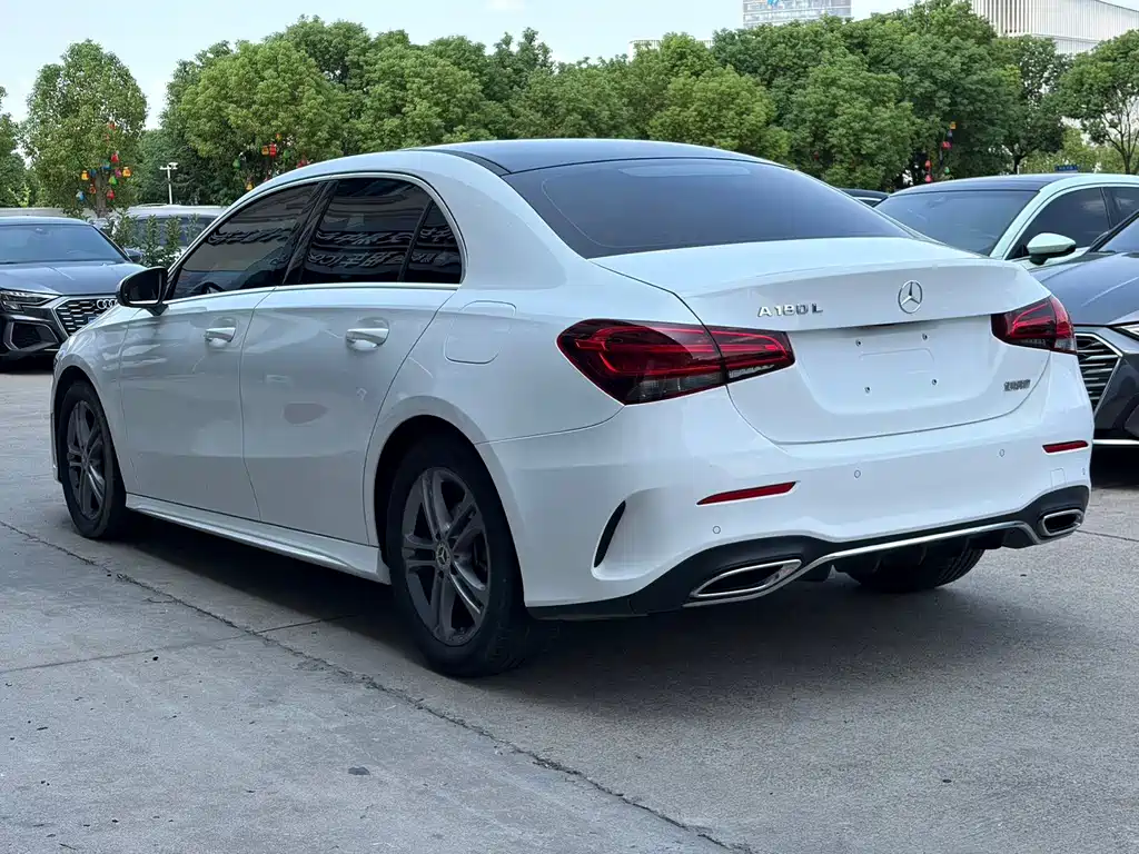 Mercedes-Benz A-Class — фото 5