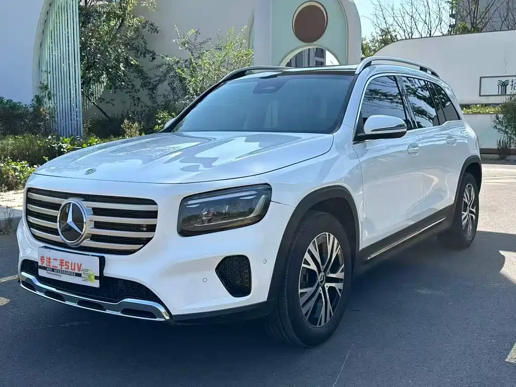 Mercedes-Benz GLB — фото 3