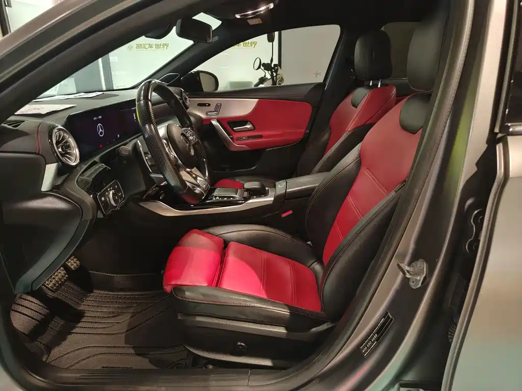 Mercedes-Benz A-Class AMG — фото 4