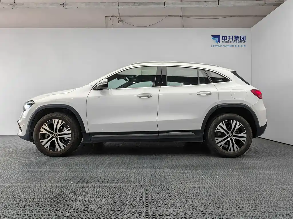 Mercedes-Benz GLA — фото 7