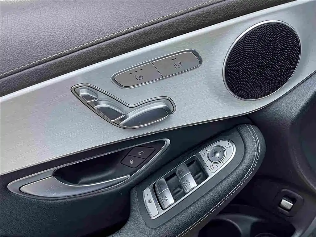 Mercedes-Benz GLC — фото 11