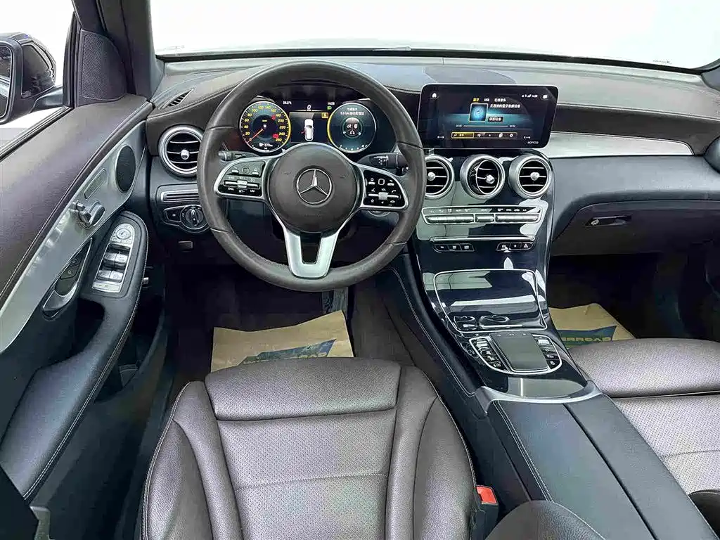 Mercedes-Benz GLC — фото 25