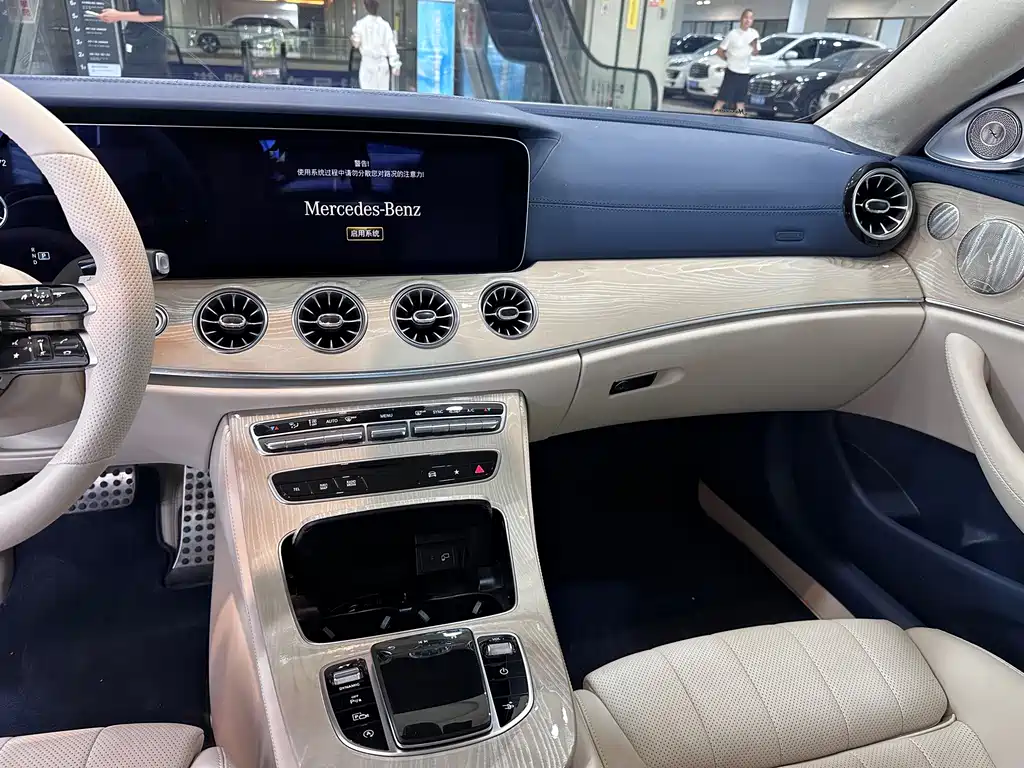 Mercedes-Benz E-Class (Import) — фото 7